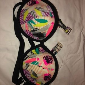 Strapless underwire bathing suit top